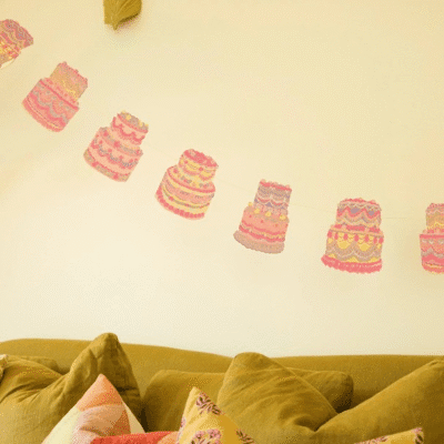 Celebration Cakes Garland