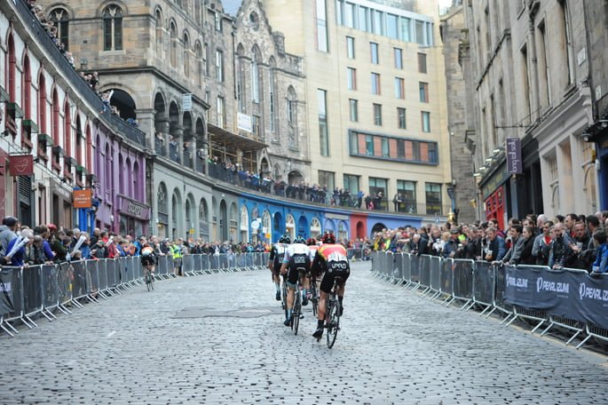 Photos from yesterdays bike race featuring @ChrisHoy @TourSeries #Ediburgh